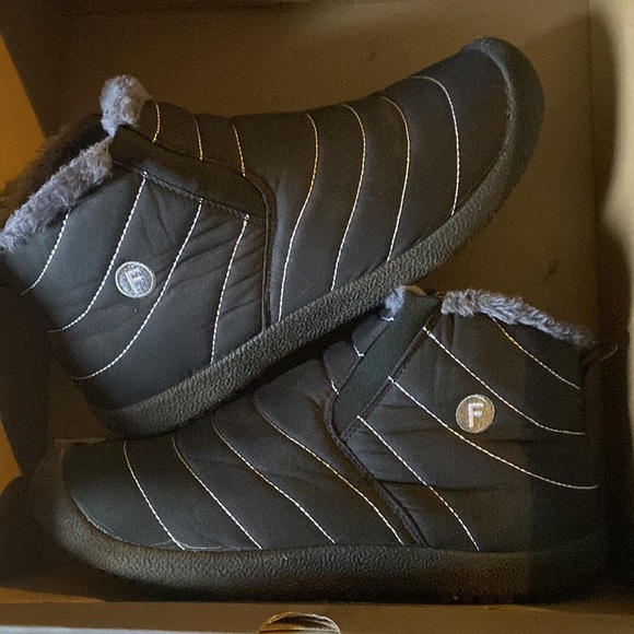 Air Plus lines slip on booties/moccasins - Picture 2 of 4